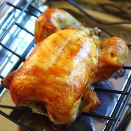 Chinese roast chicken recipe. Flavorful, juicy, and absolutely mouthwatering, and it's quick and easy to make for the entire family! | rasamalaysia.com