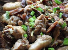Chinese roast chicken recipe. Flavorful,  juicy,  and absolutely mouthwatering,  and it's quick and easy to make for the entire family! | rasamalaysia.com