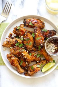 Sticky Asian Chicken Wings - amazing chicken wings coated with savory, sweet and sticky honey garlic chili glaze. BEST Asian chicken wings recipe ever | rasamalaysia.com